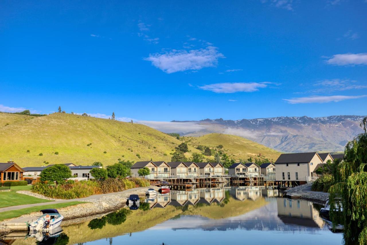 Marsden Lake Resort Central Otago Cromwell Exterior photo The village of Waimakariri