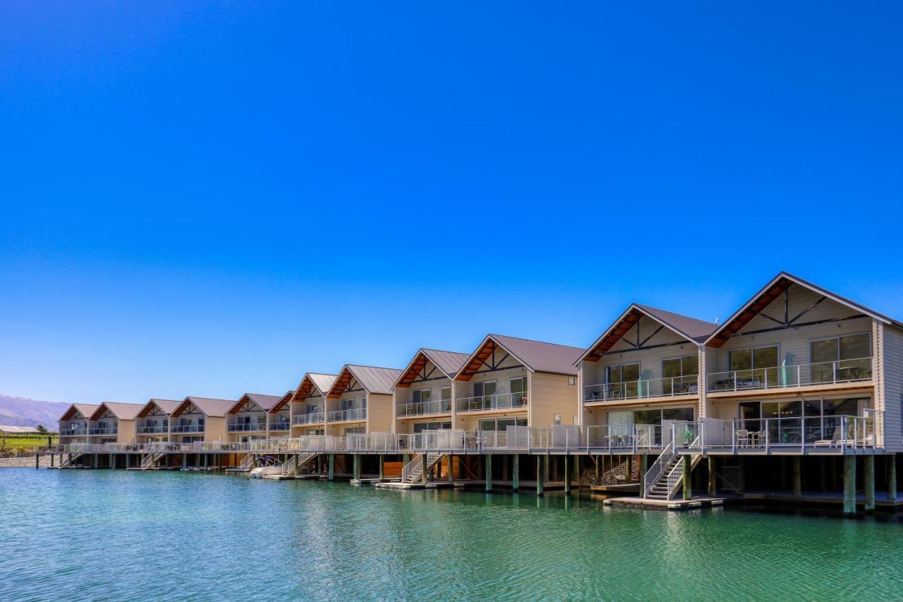 Marsden Lake Resort Central Otago Cromwell Exterior photo The resort's overwater bungalows