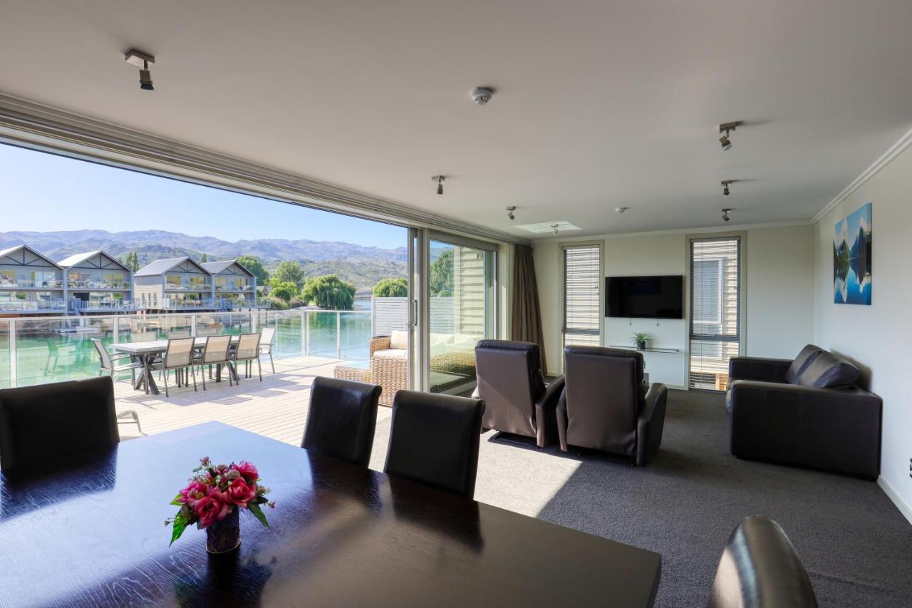 Marsden Lake Resort Central Otago Cromwell Exterior photo A typical apartment at the hotel